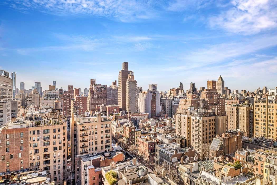 Manhattan, NY 10021,169 E 69th Street #19A