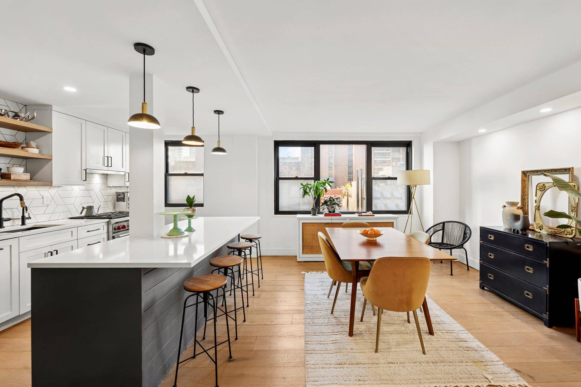 Manhattan, NY 10022,235 E 57TH Street #8F
