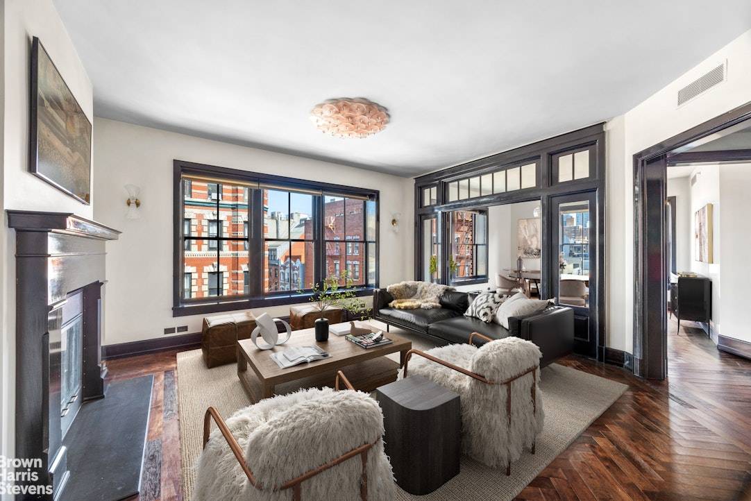 Manhattan, NY 10012,211 ELIZABETH Street #5N