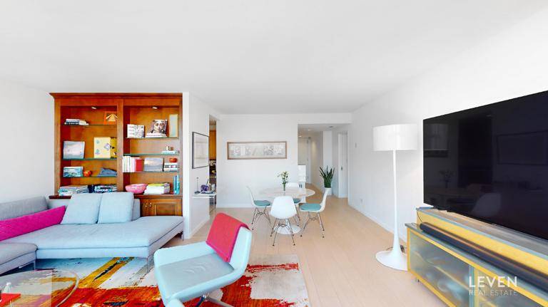 Manhattan, NY 10023,160 W 66th Street #37F