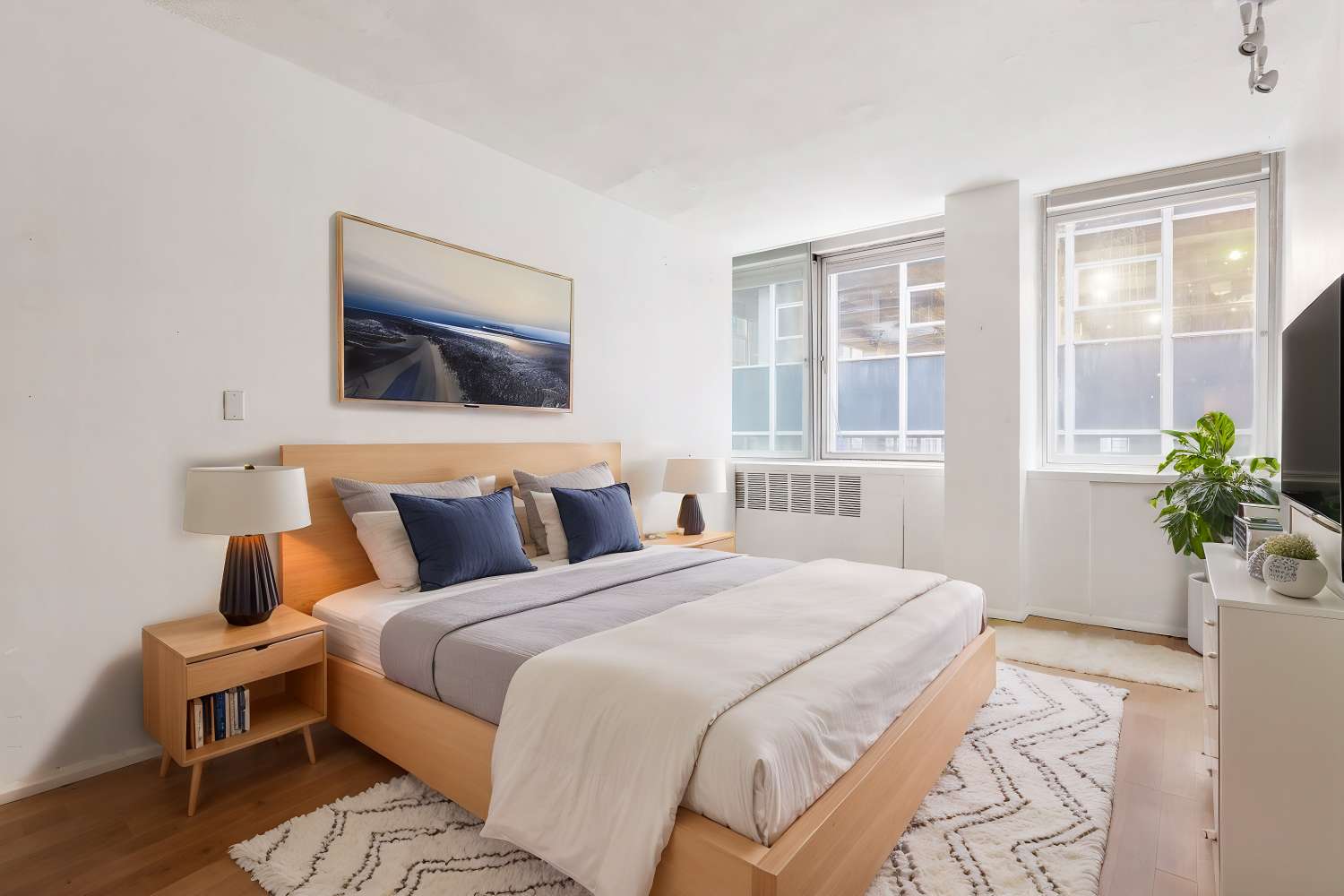 Manhattan, NY 10005,130 WATER Street #3C