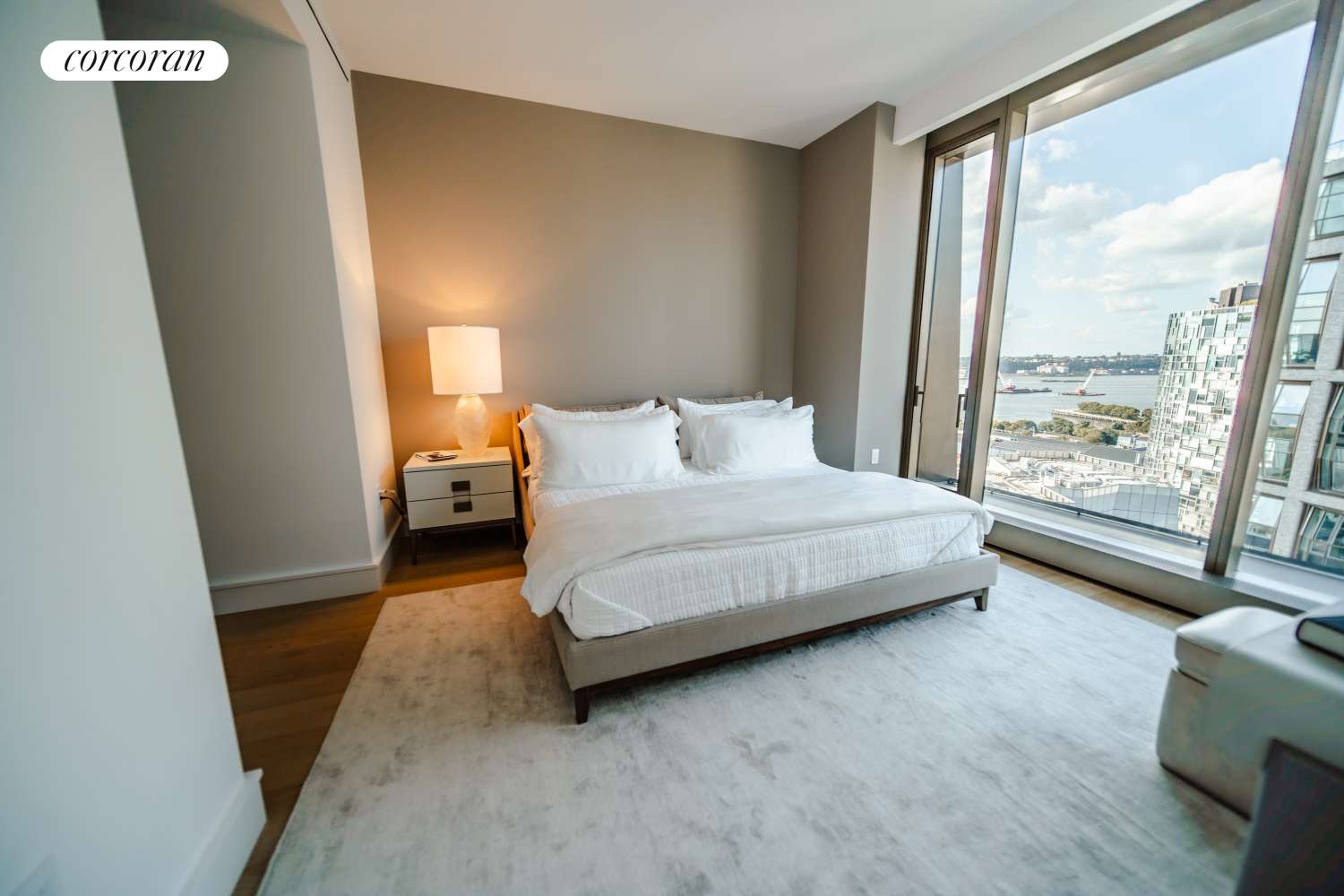 Manhattan, NY 10011,500 W 18TH Street #EAST_17C