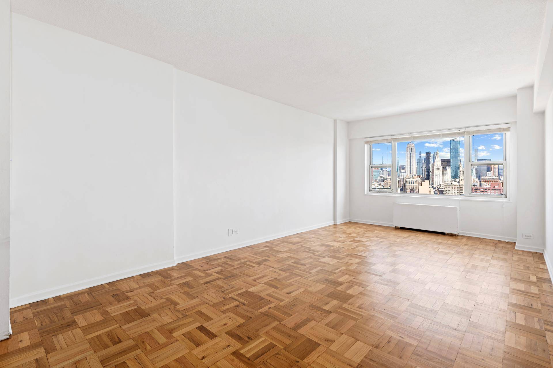 Manhattan, NY 10003,60 E 8TH Street #31J