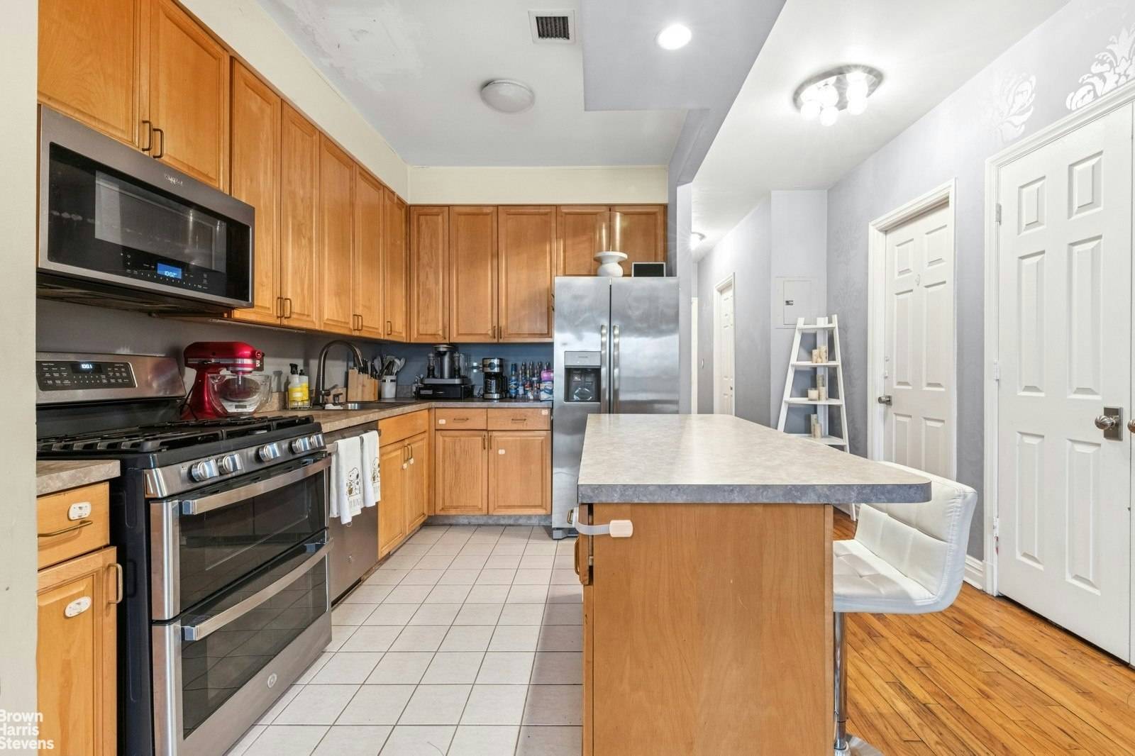 Manhattan, NY 10027,1 Mount Morris Park W #4B