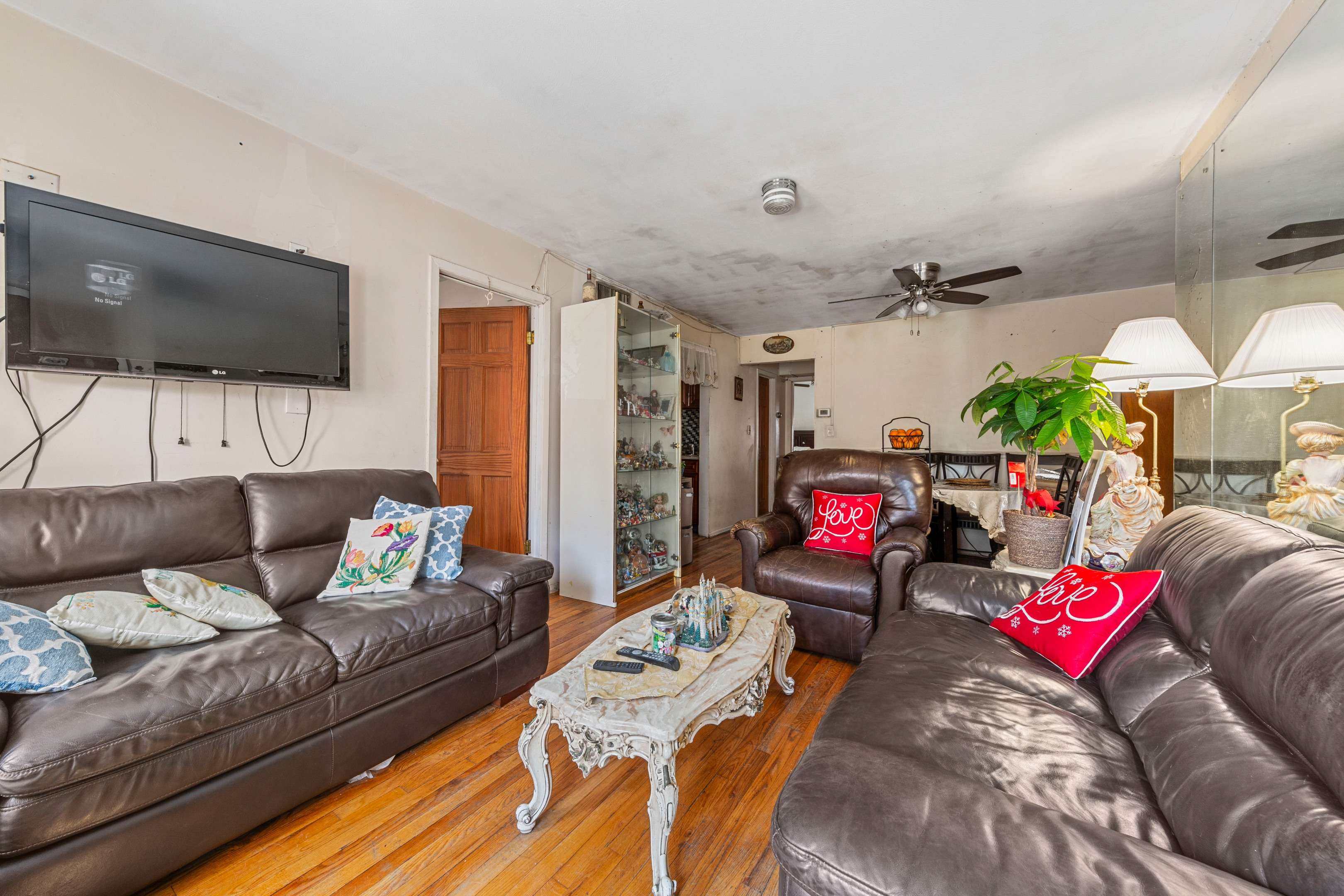 Queens, NY 11368,112-01 38th Avenue #NA