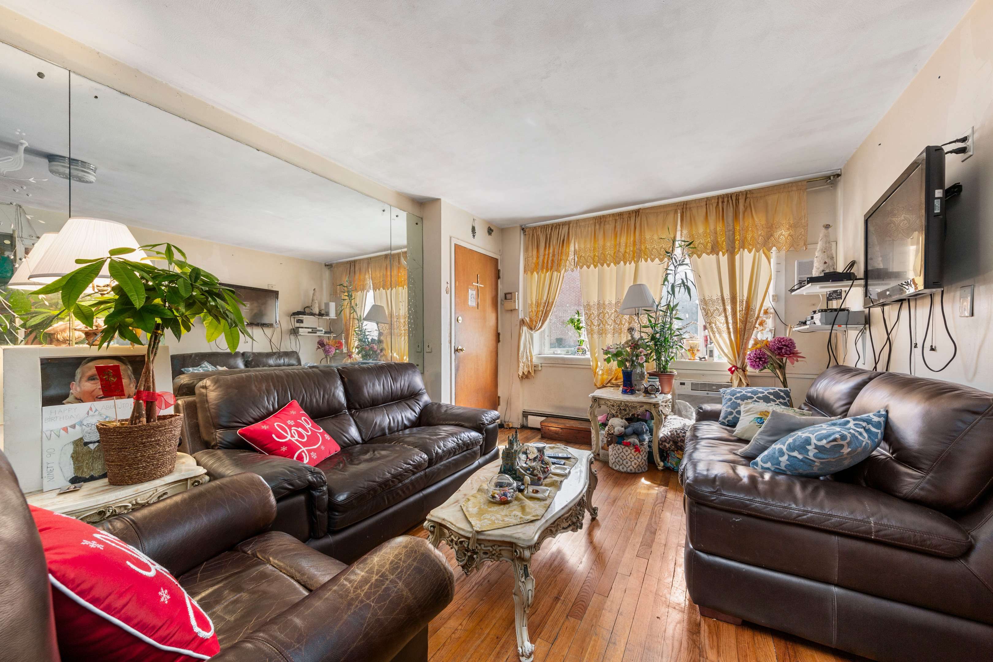 Queens, NY 11368,112-01 38th Avenue #NA