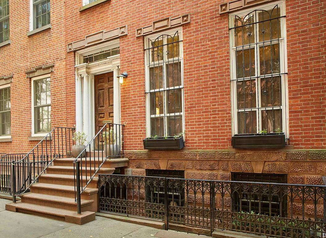 Manhattan, NY 10014,262 W 11TH Street