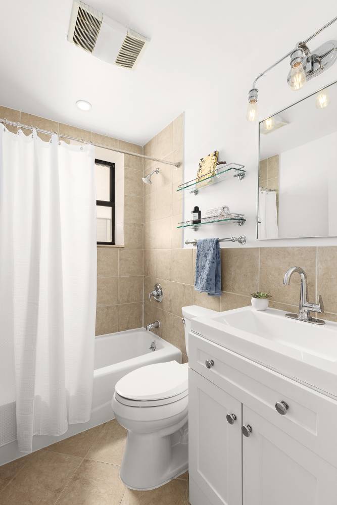 Manhattan, NY 10025,4 W 109TH Street #2F