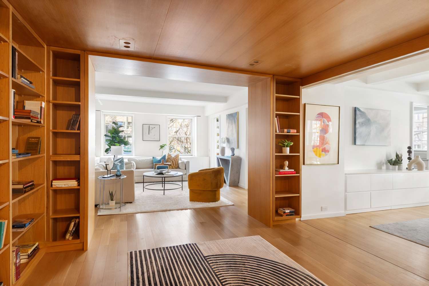 Manhattan, NY 10003,51 5TH Avenue #2BF