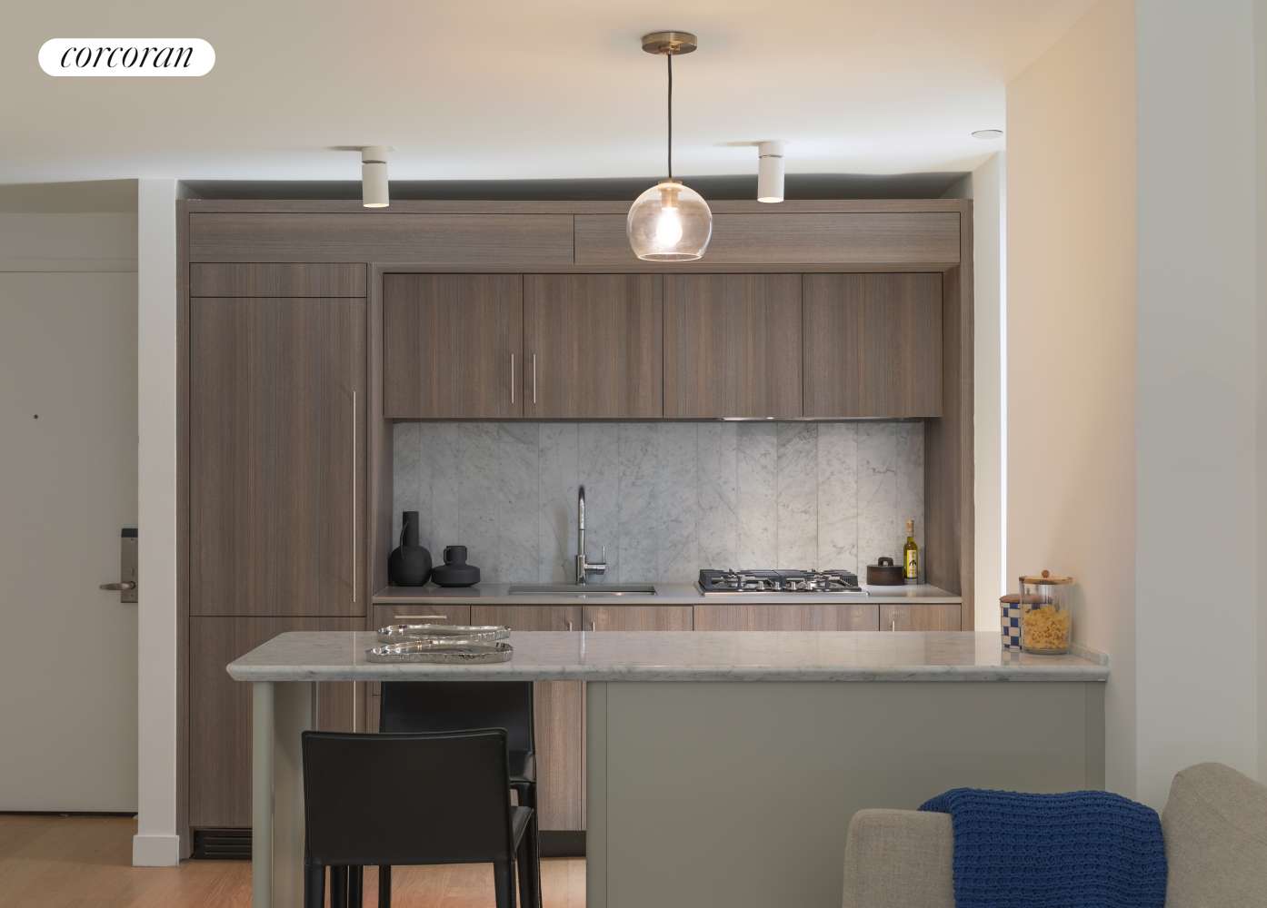Manhattan, NY 10017,234 E 46TH Street #305