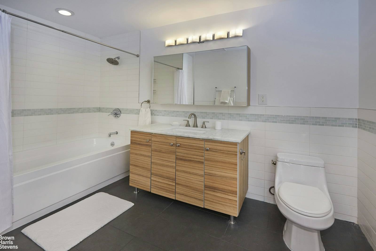 Brooklyn, NY 10035,1138 OCEAN Avenue #4B