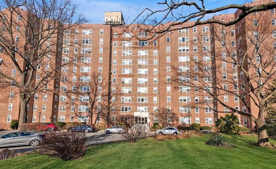 Bronx, NY 10463,80 Knolls Crescent #1-L
