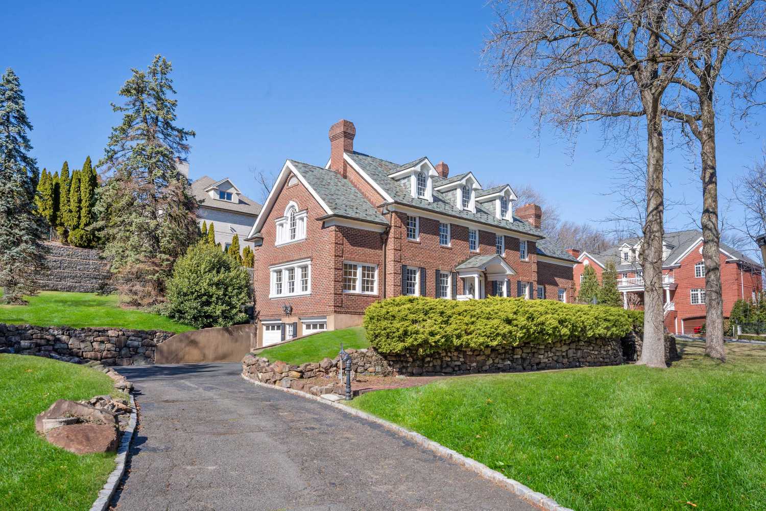Statenisland, NY 10304,8 CIRCLE Road