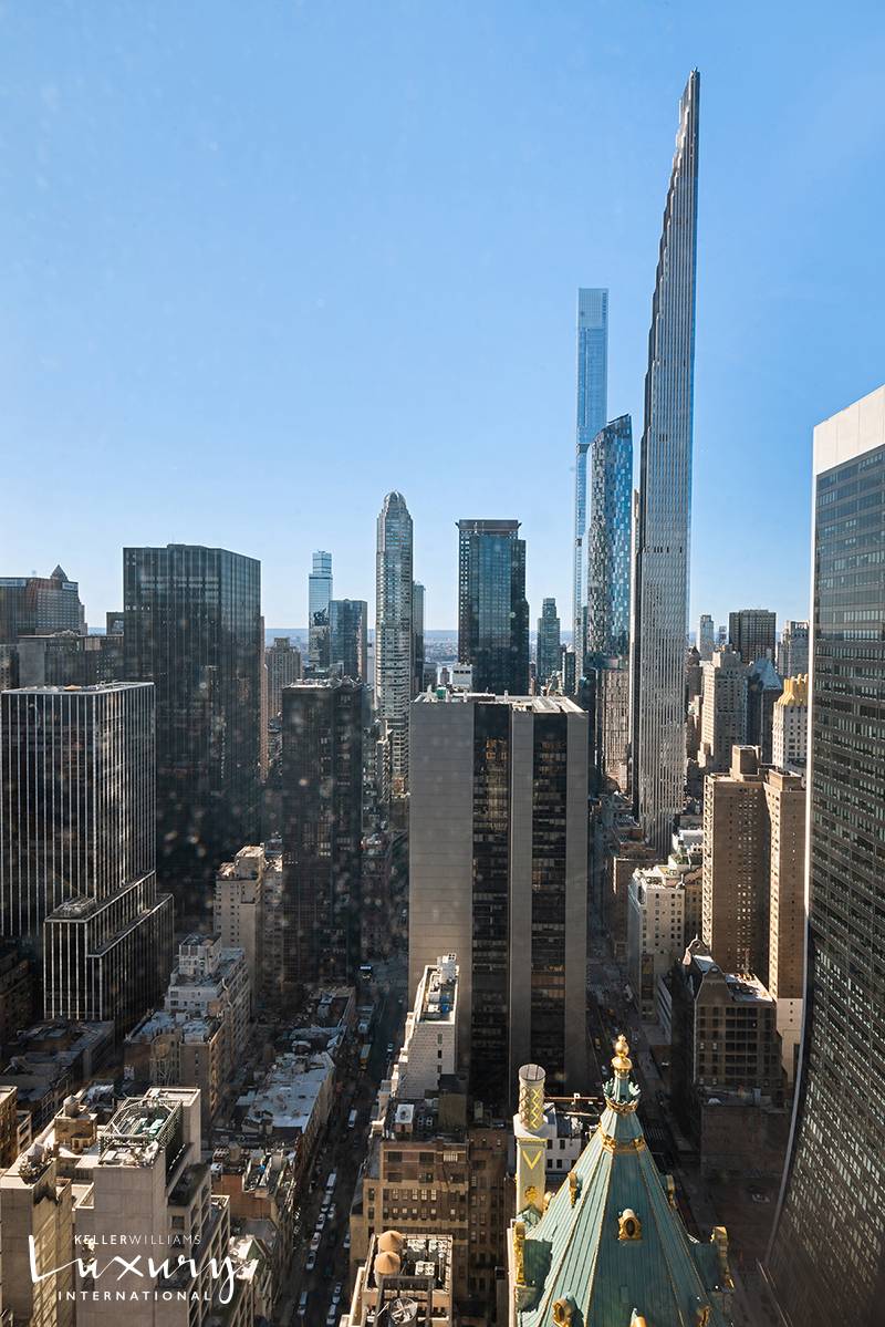 Manhattan, NY 10022,721 Fifth Avenue #Apt. 54J