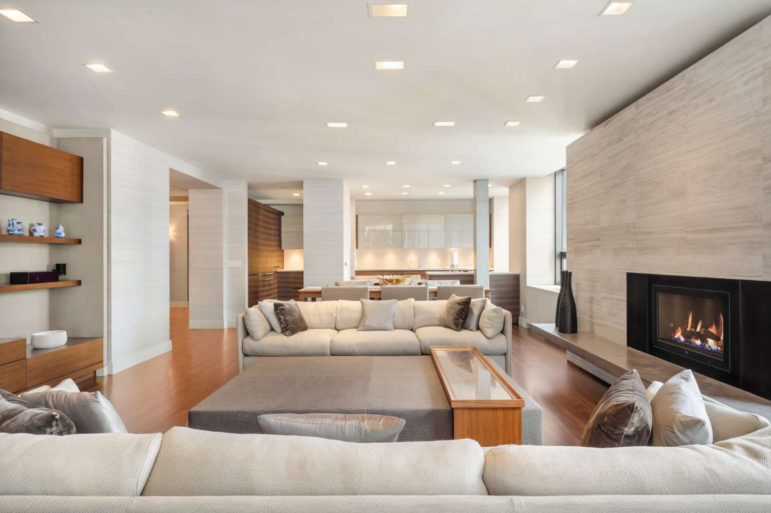 Manhattan, NY 10019,15 W 53RD Street #29BC