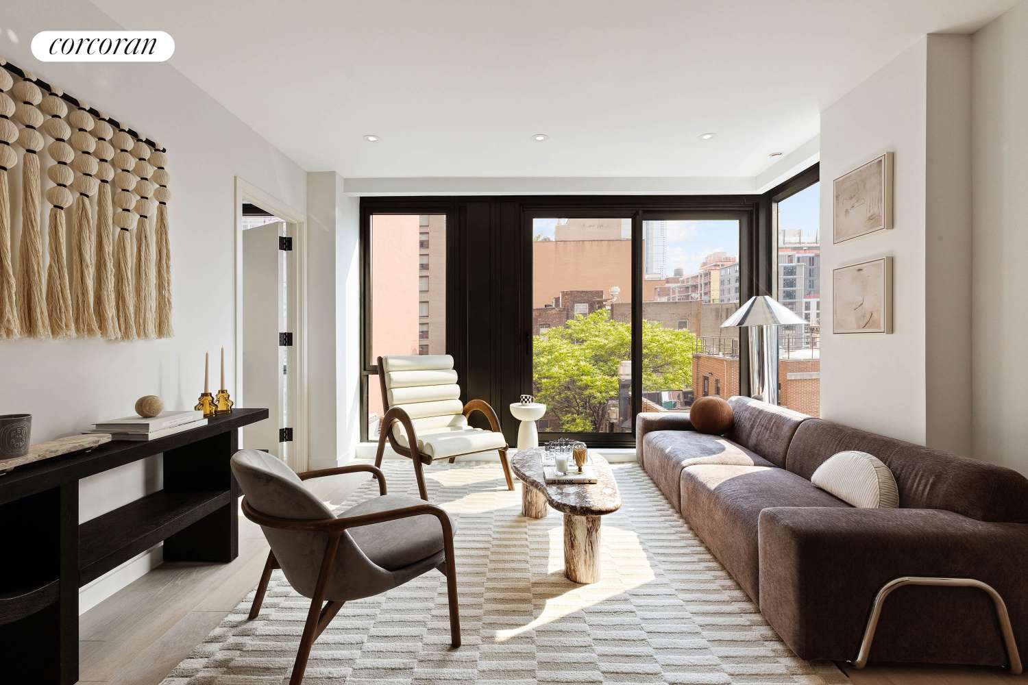 Manhattan, NY 10018,355 W 39TH Street #3A
