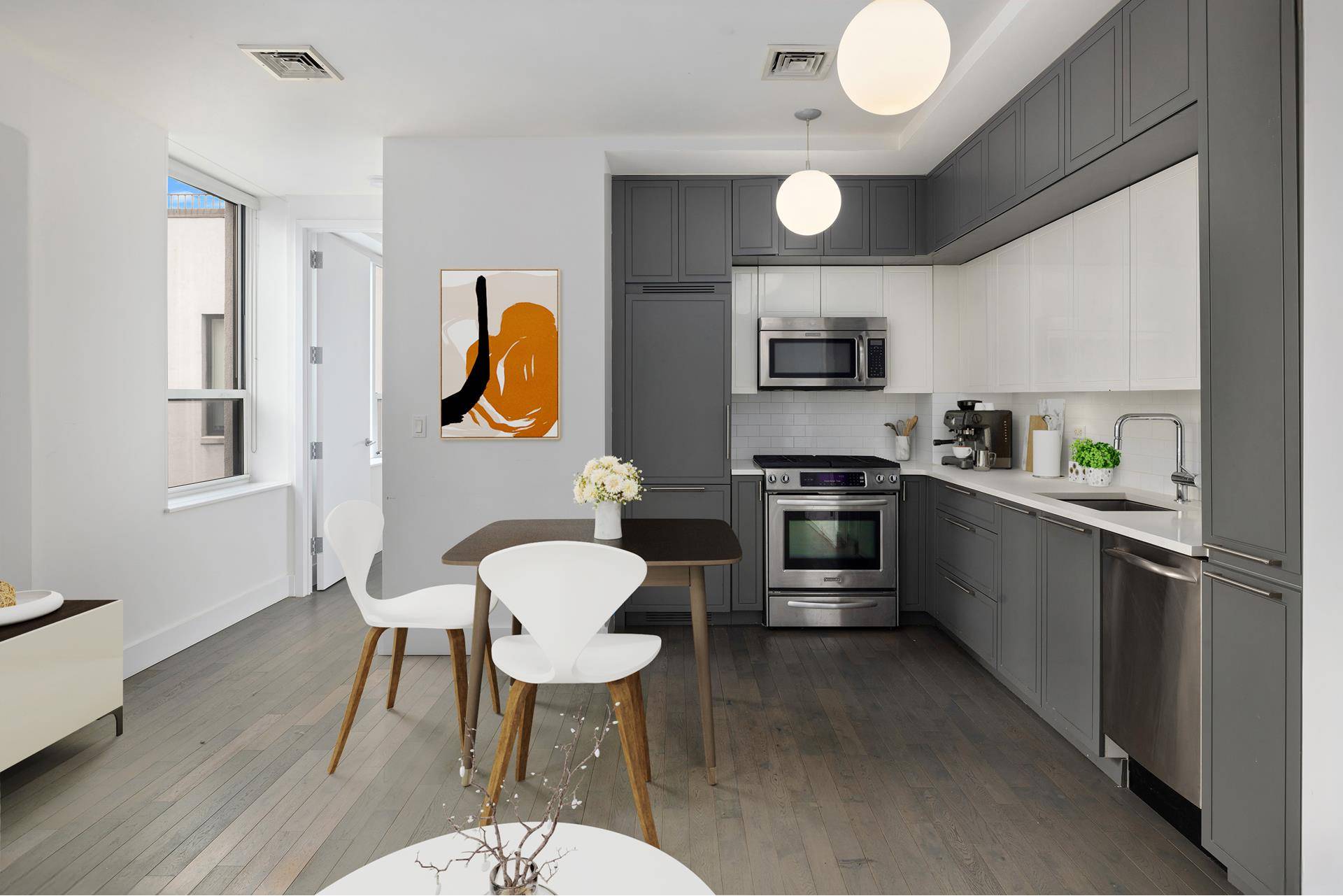 Manhattan, NY 10019,416 W 52ND Street #704