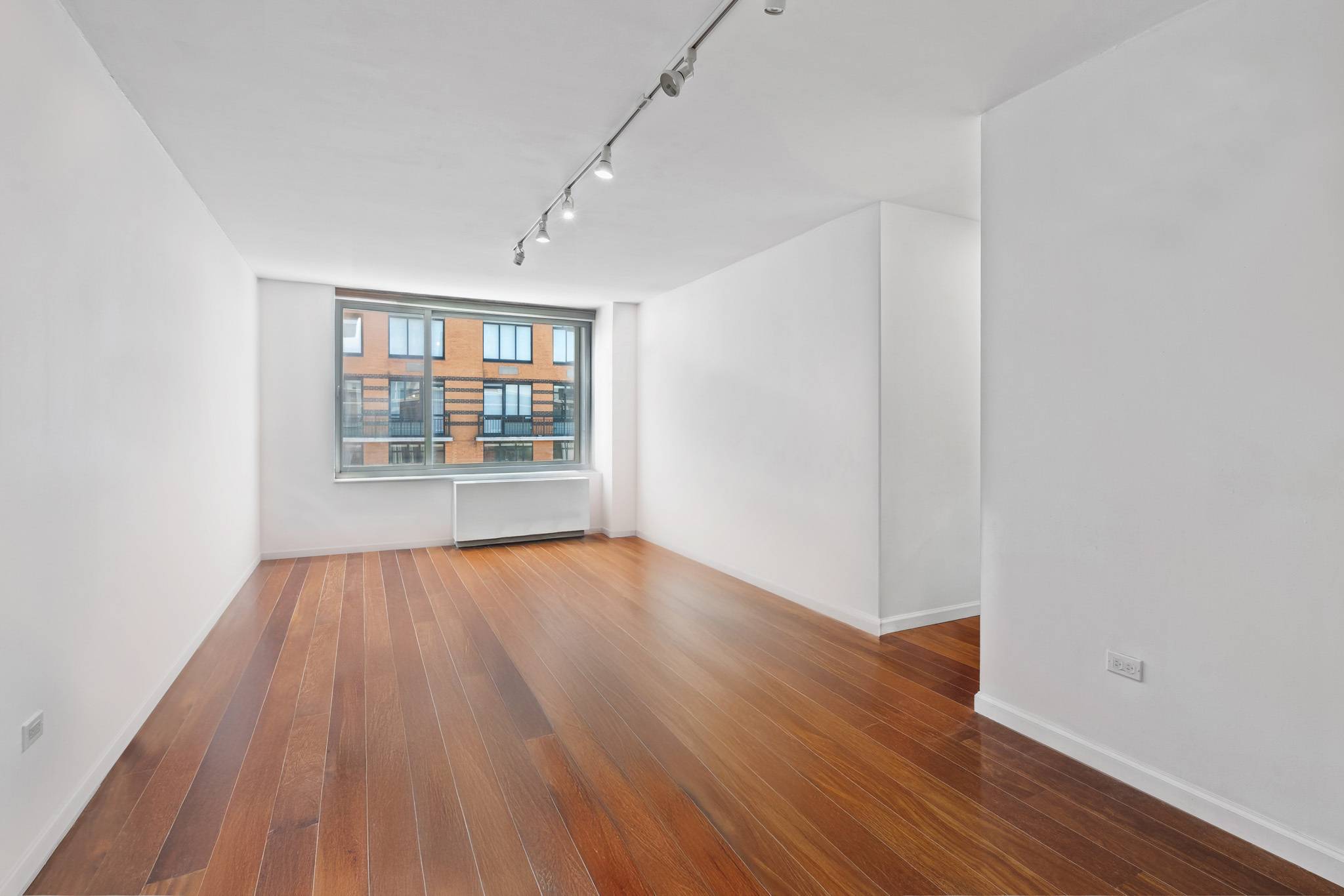 Manhattan, NY 10280,2 S End Avenue #9H