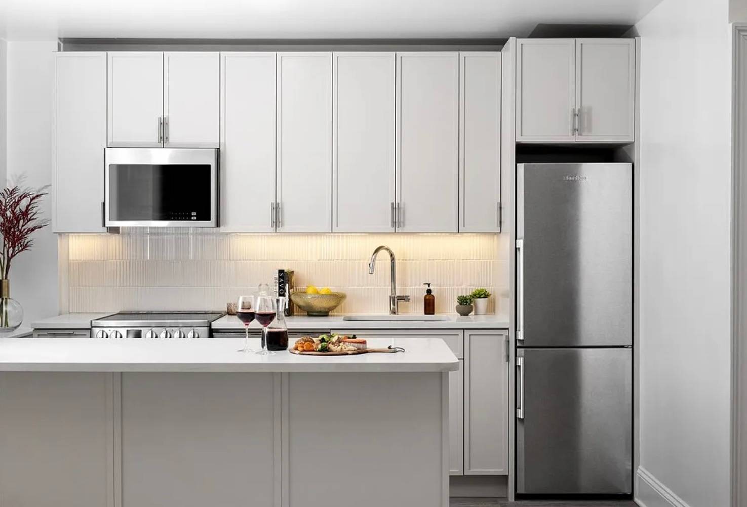 Manhattan, NY 10001,50 W 34th Street #17-C1