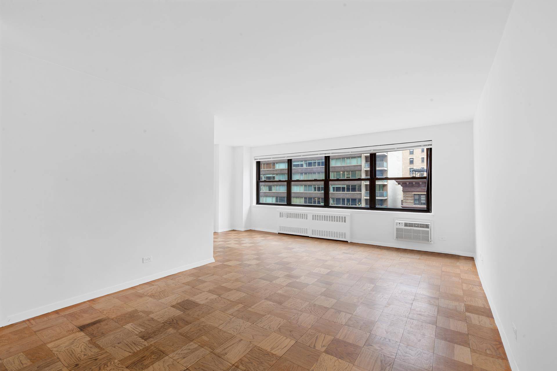 Manhattan, NY 10023,205 W END Avenue #8R