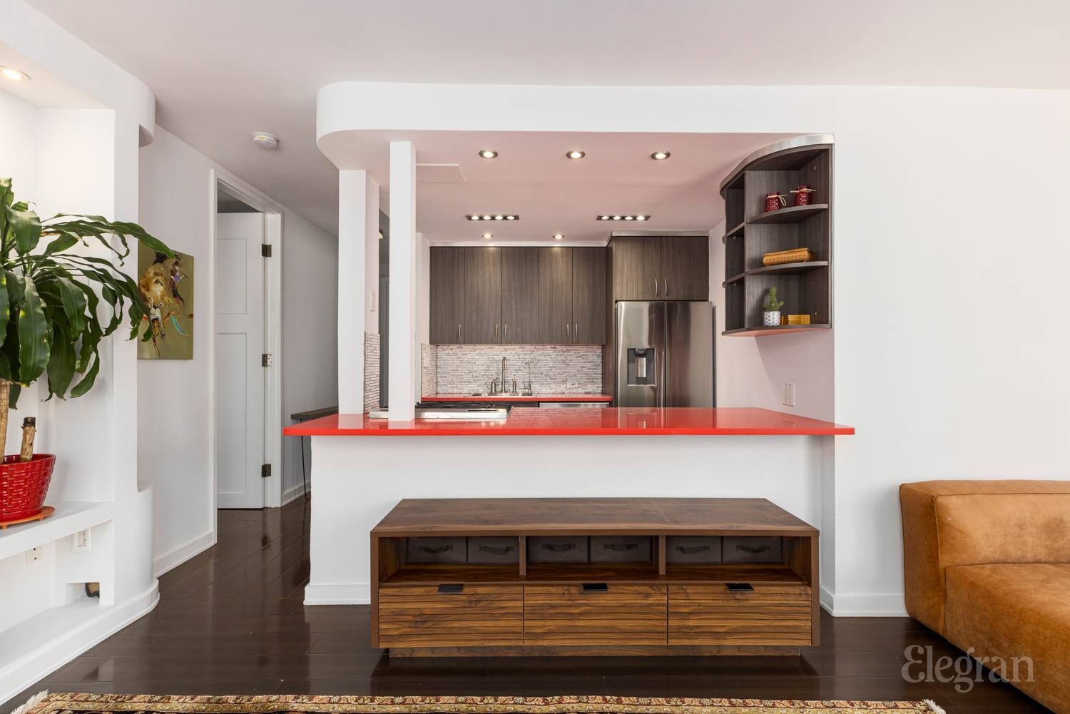 Manhattan, NY 10280,300 Albany Street #7i