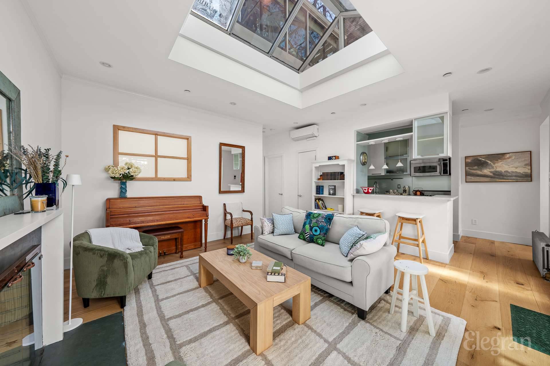 Manhattan, NY 10014,142 W 10th Street #Apt 2B