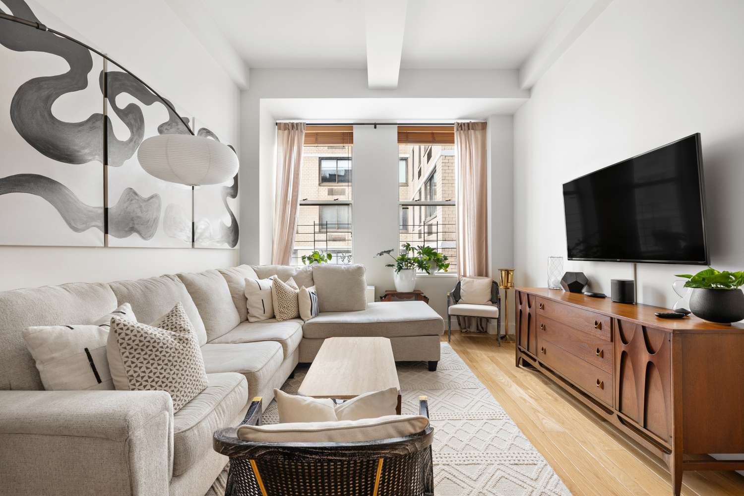 Manhattan, NY 10010,49 E 21ST Street #11D