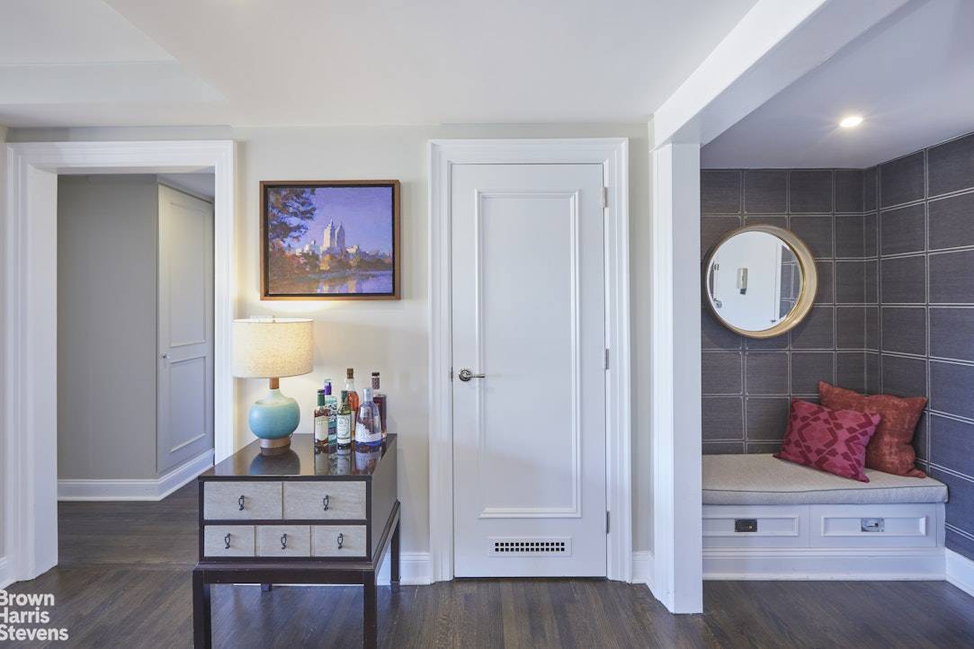 Manhattan, NY 10003,32 GRAMERCY Park S #16BD