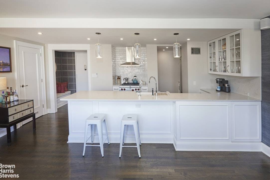 Manhattan, NY 10003,32 GRAMERCY Park S #16BD