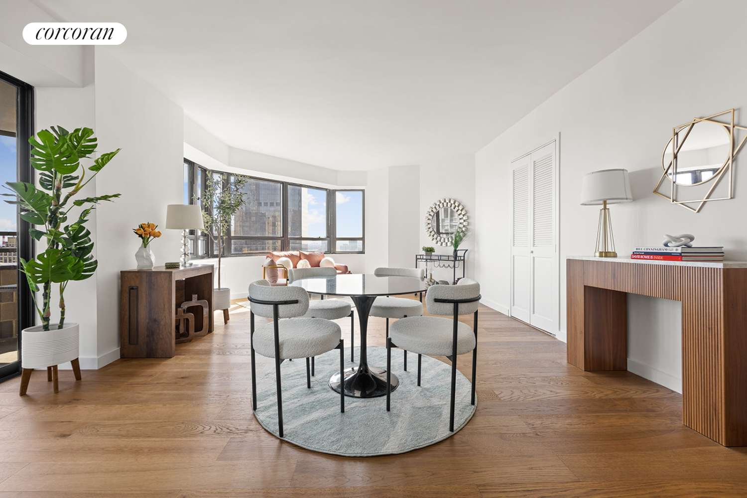 Manhattan, NY 10017,240 E 47TH Street #37C