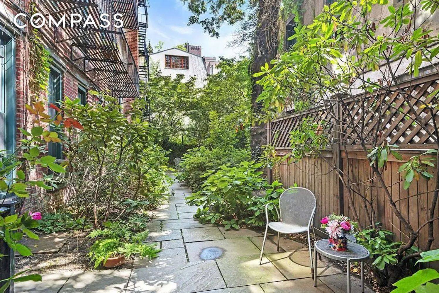 Manhattan, NY 10014,84 Horatio Street #1DD