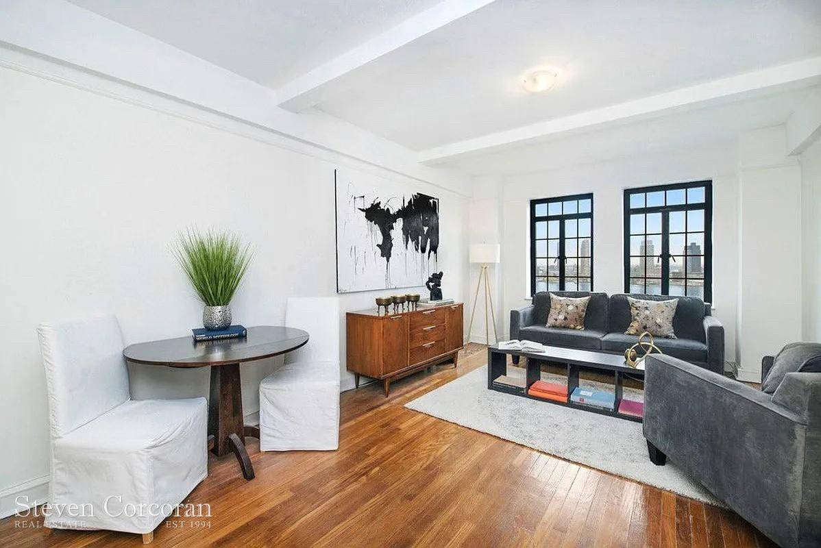 Manhattan, NY 10017,5 Tudor City Place #931