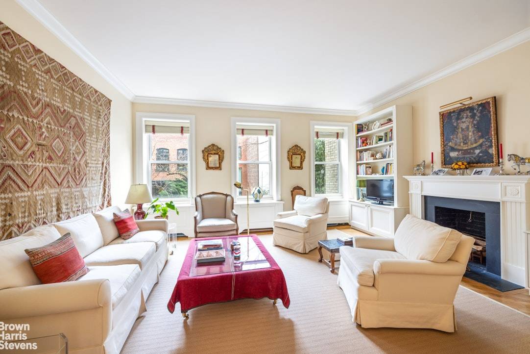 Manhattan, NY 10021,166 E 74TH Street