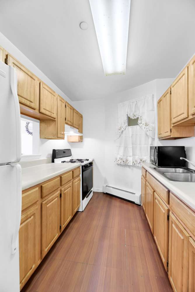Manhattan, NY 10030,233 W 134TH Street #3B