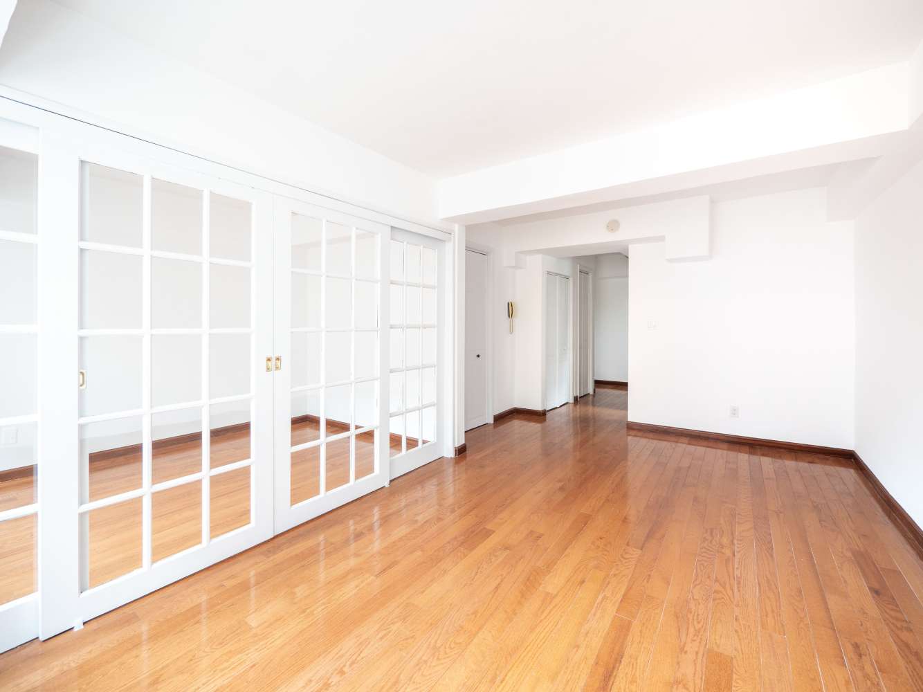 Manhattan, NY 10065,210 E 63RD Street #11A