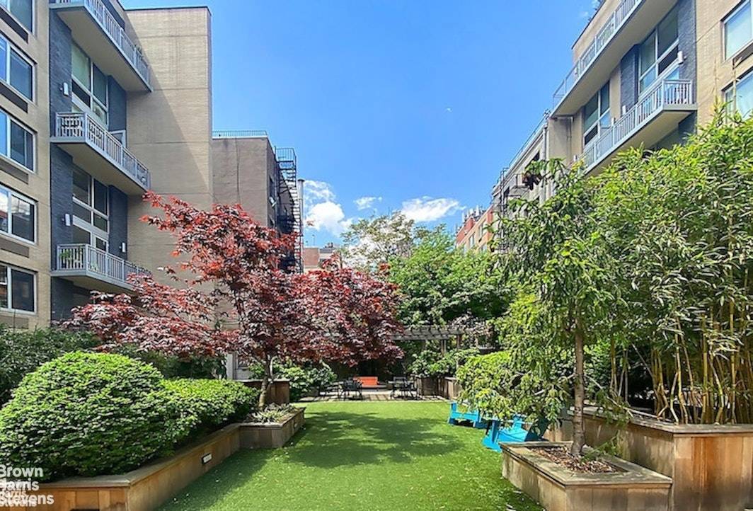 Manhattan, NY 10036,505 W 47TH Street #5DN