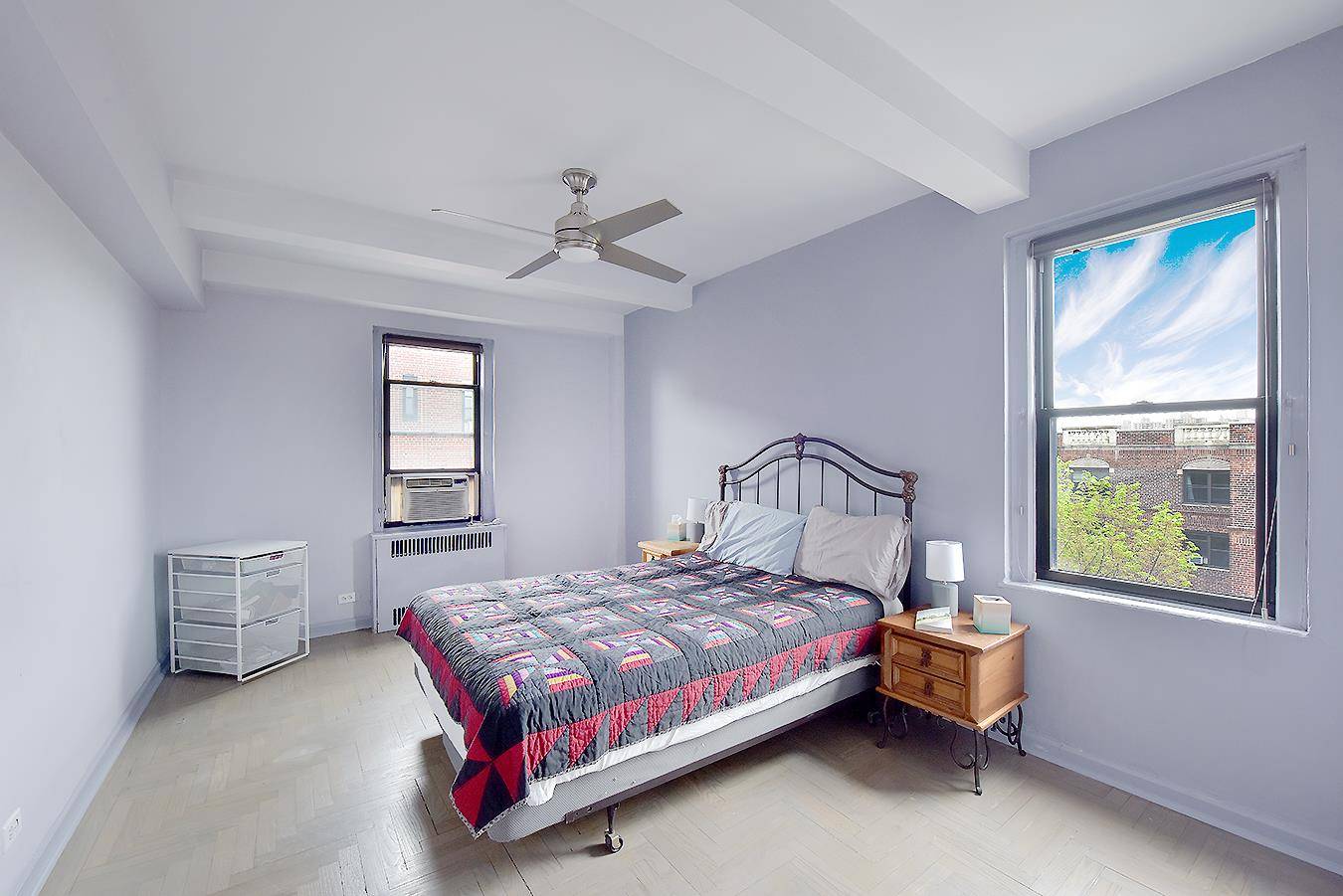 Manhattan, NY 10034,55 Park Terrace E #B-72