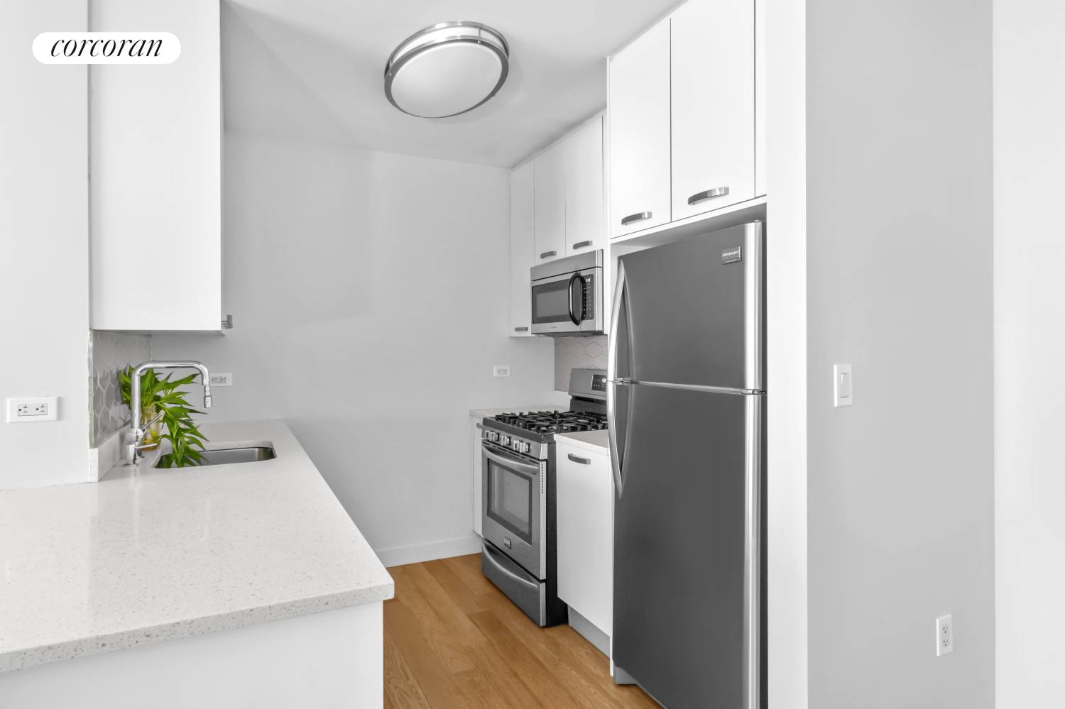 Brooklyn, NY 11205,8 VANDERBILT Avenue #6J