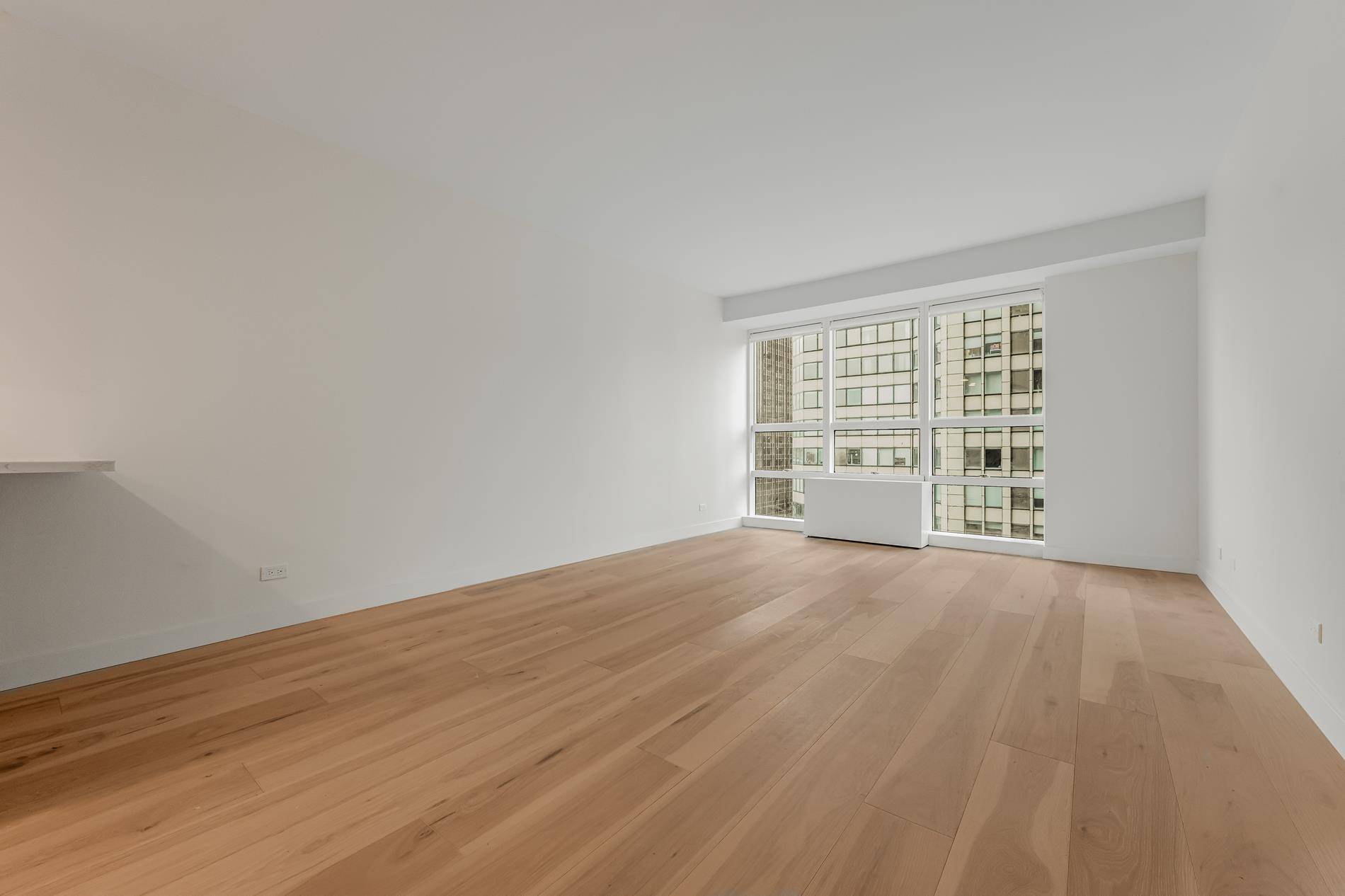Manhattan, NY 10019,146 W 57th Street #52-E