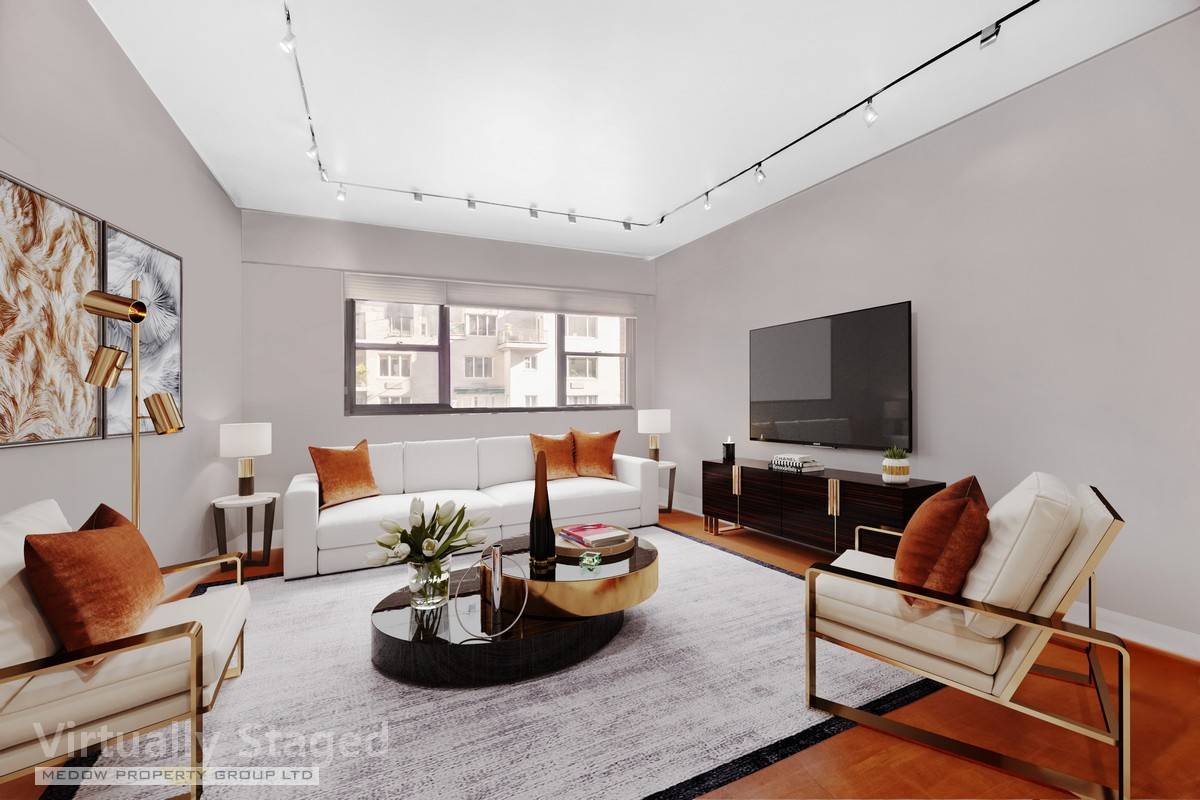 Manhattan, NY 10019,58 W 58TH Street #8B