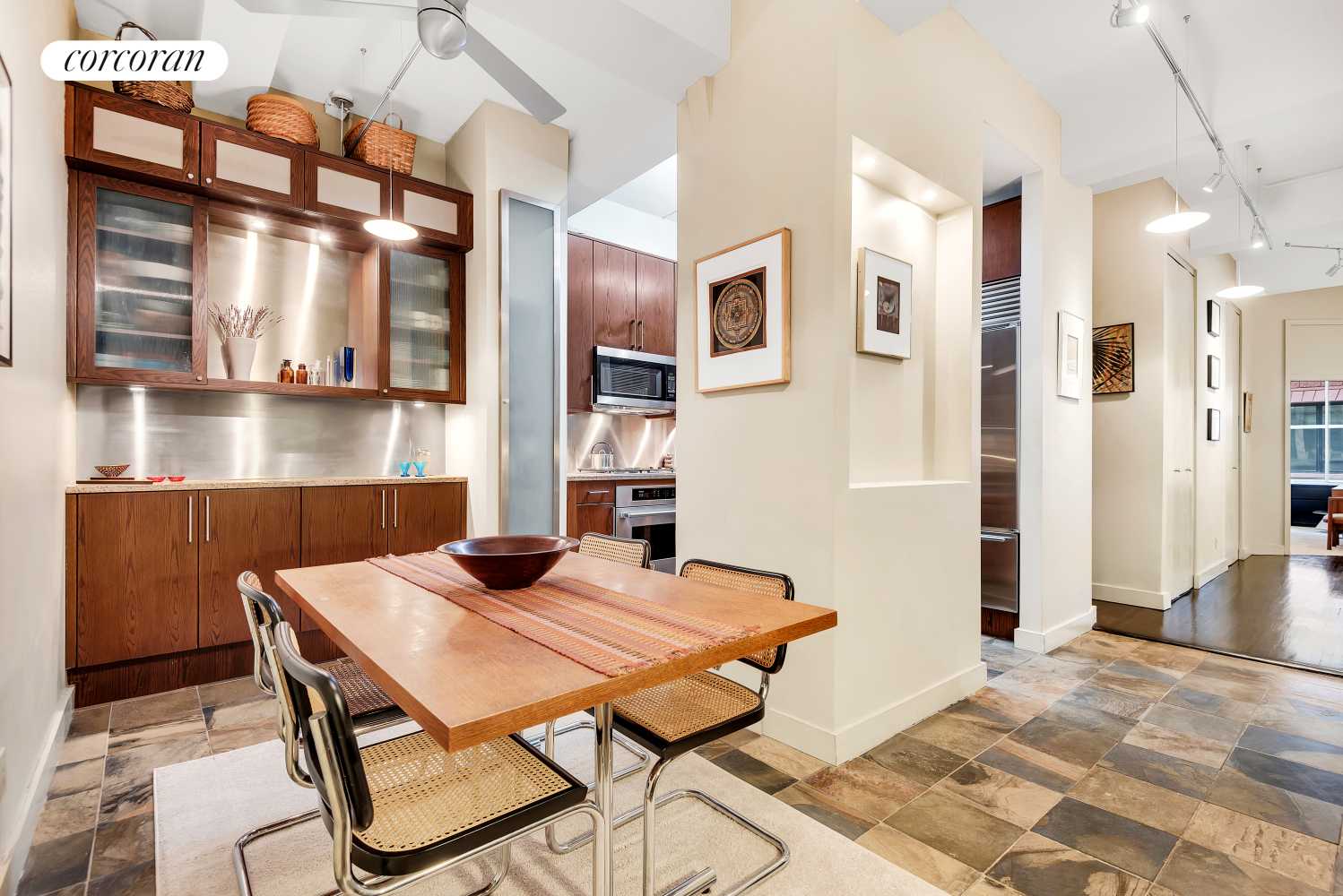 Manhattan, NY 10016,425 PARK Avenue S #2C