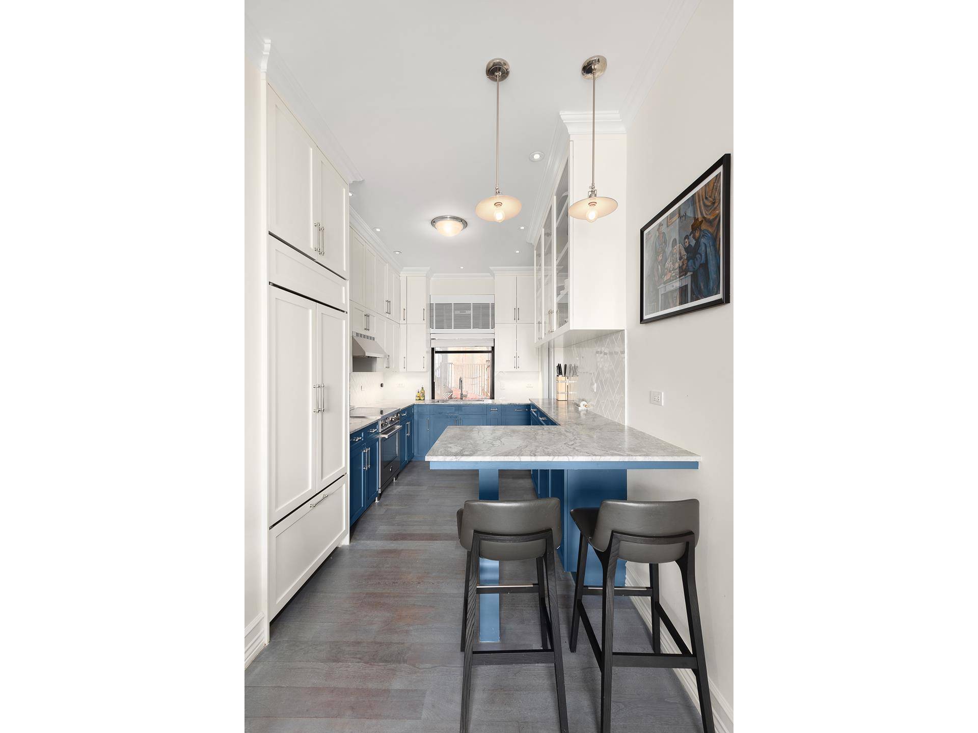 Manhattan, NY 10023,140 W 69TH Street #108