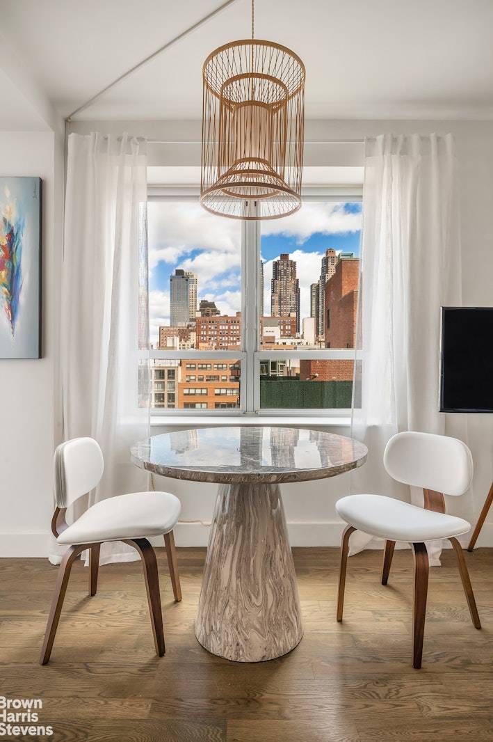 Manhattan, NY 10019,432 W 52ND Street #7H