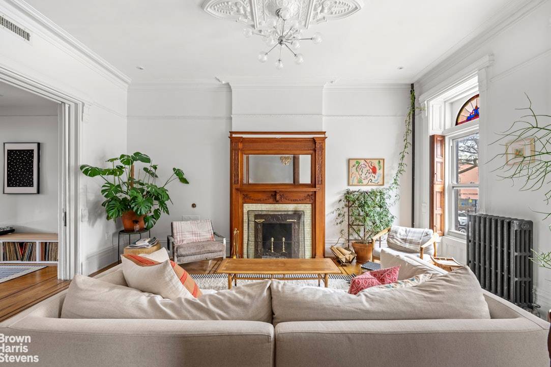 Brooklyn, NY 11221,843 PUTNAM Avenue