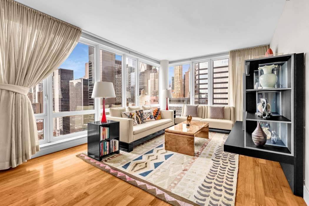 Manhattan, NY 10022,250 E 53rd Street #3101