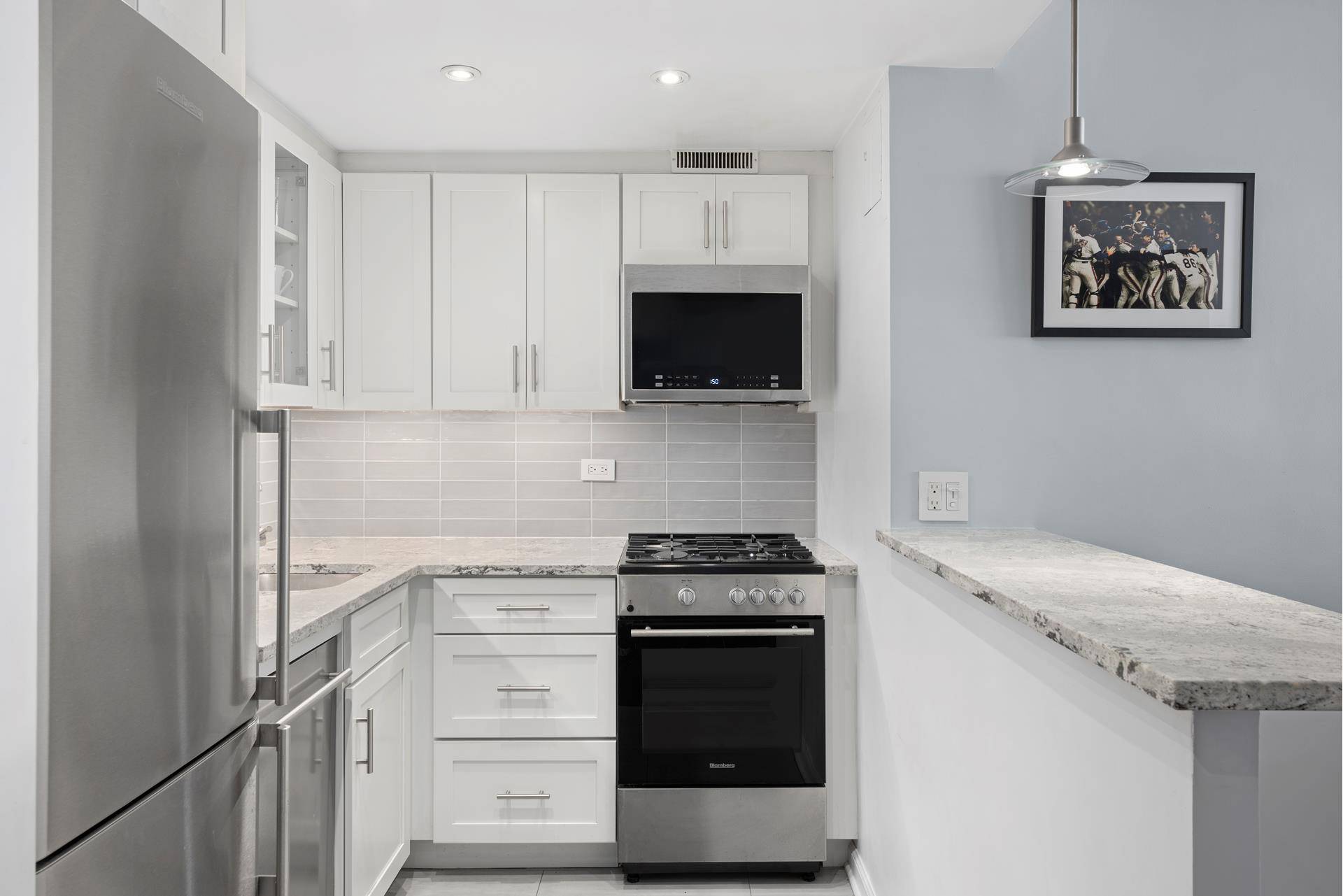 Manhattan, NY 10011,16 W 16TH Street #14LS