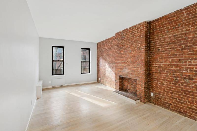 Manhattan, NY 10128,306 E 89th Street #3-D