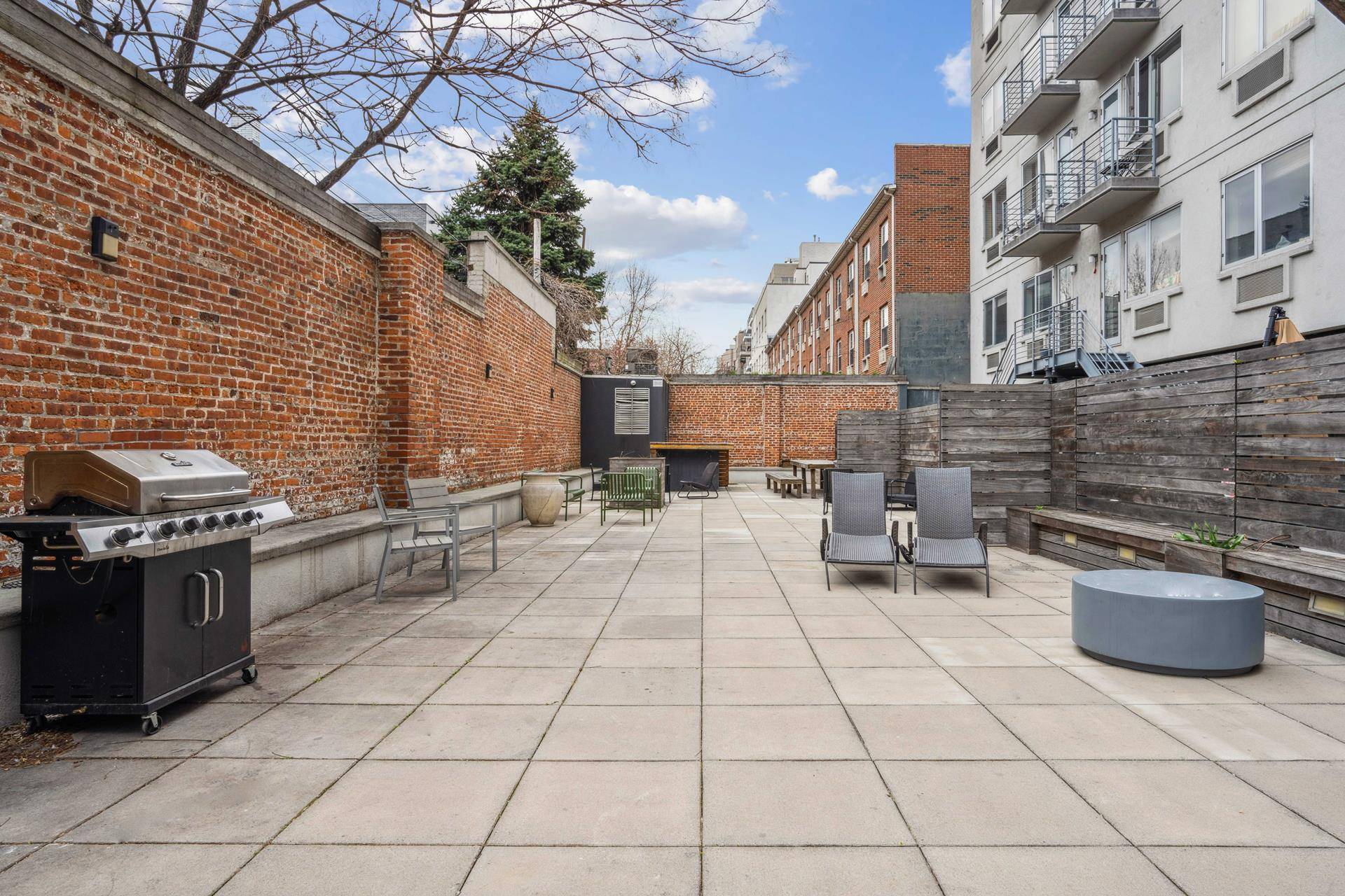 Brooklyn, NY 11211,100 MASPETH Avenue #2J
