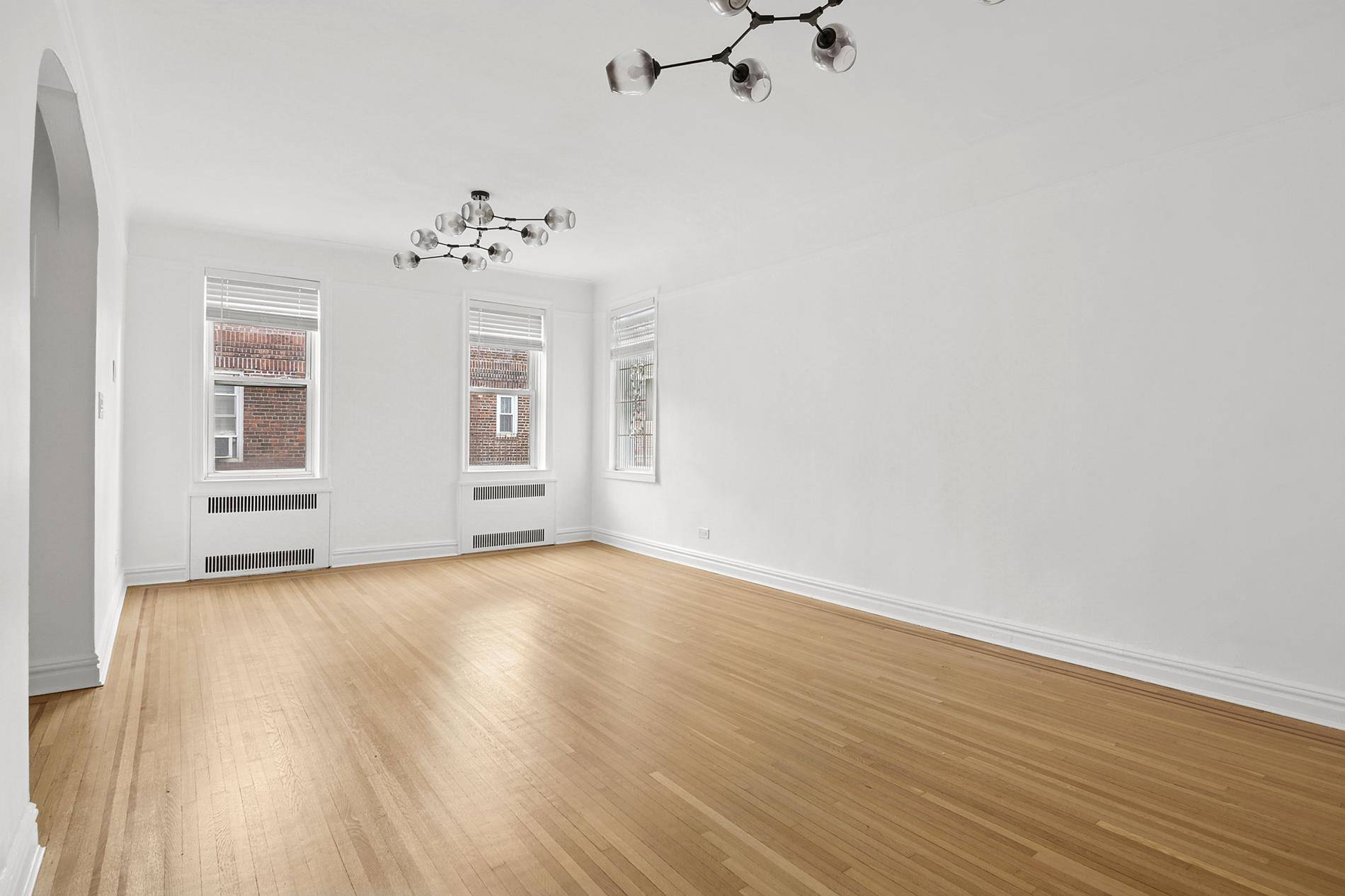 Queens, NY 11415,45 Kew Gardens Road #6-D