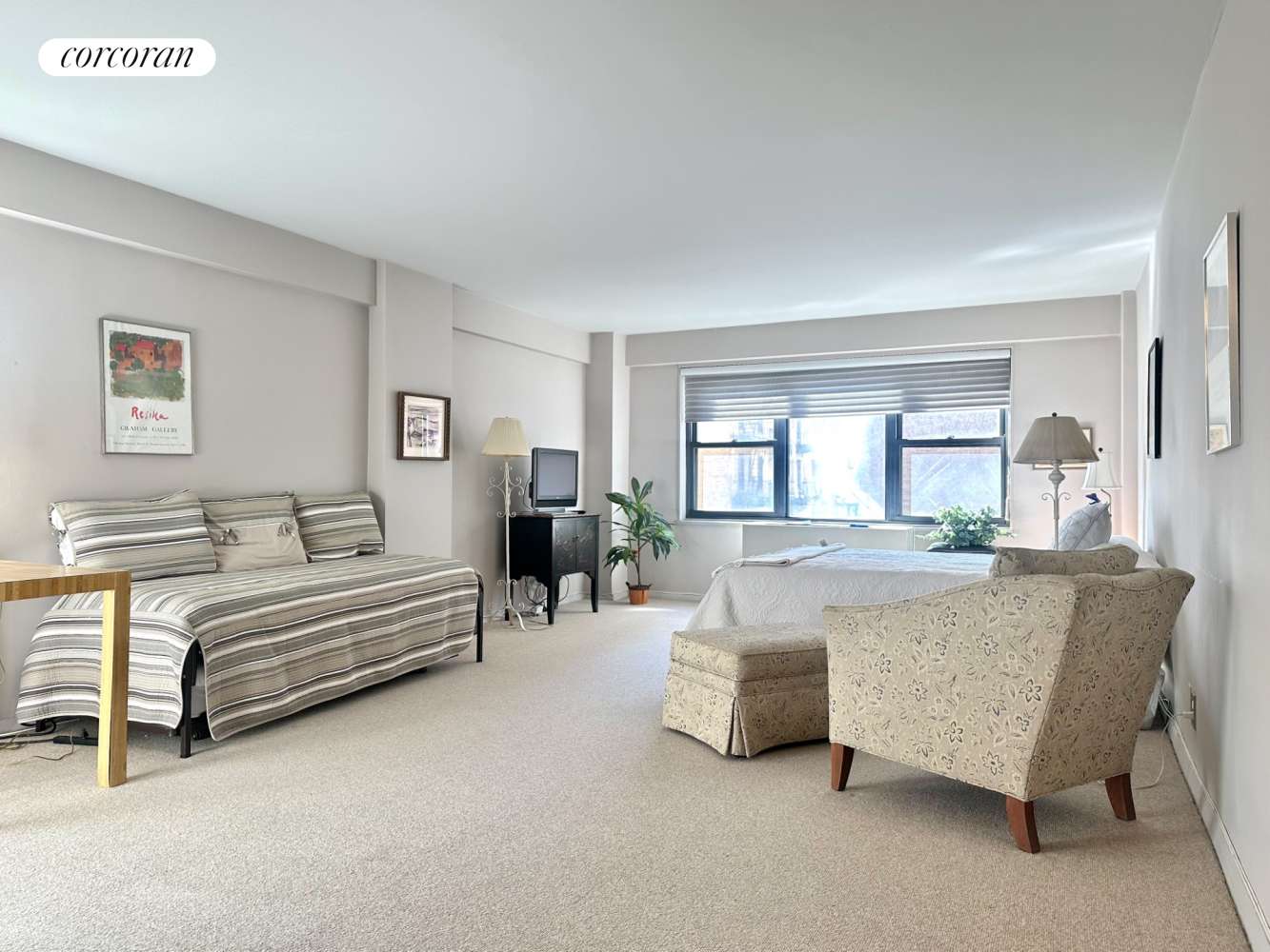 Manhattan, NY 10028,1036 PARK Avenue #9B